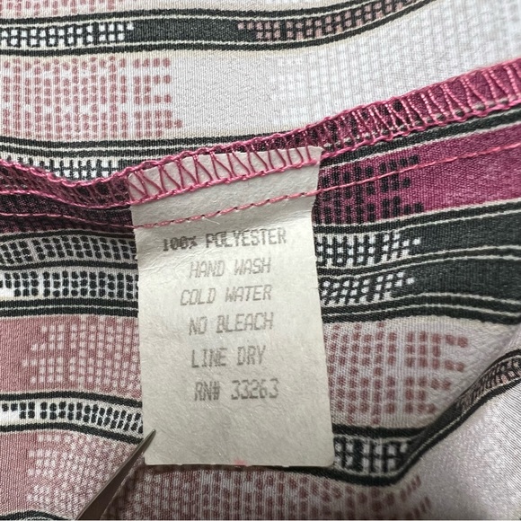 Vintage Monzini Collection Deco Skyscraper Polyester Cabana Shirt | short sleeve - Picture 5 of 7